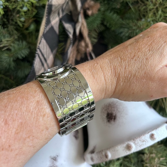 Gucci Italian Luxury Bracelet Watch Swiss Quartz main image 5